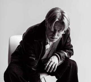 ENNIO aus München: Der Indie-Pop-Sänger mit der Bariton-Stimme und dem Isar-Herz